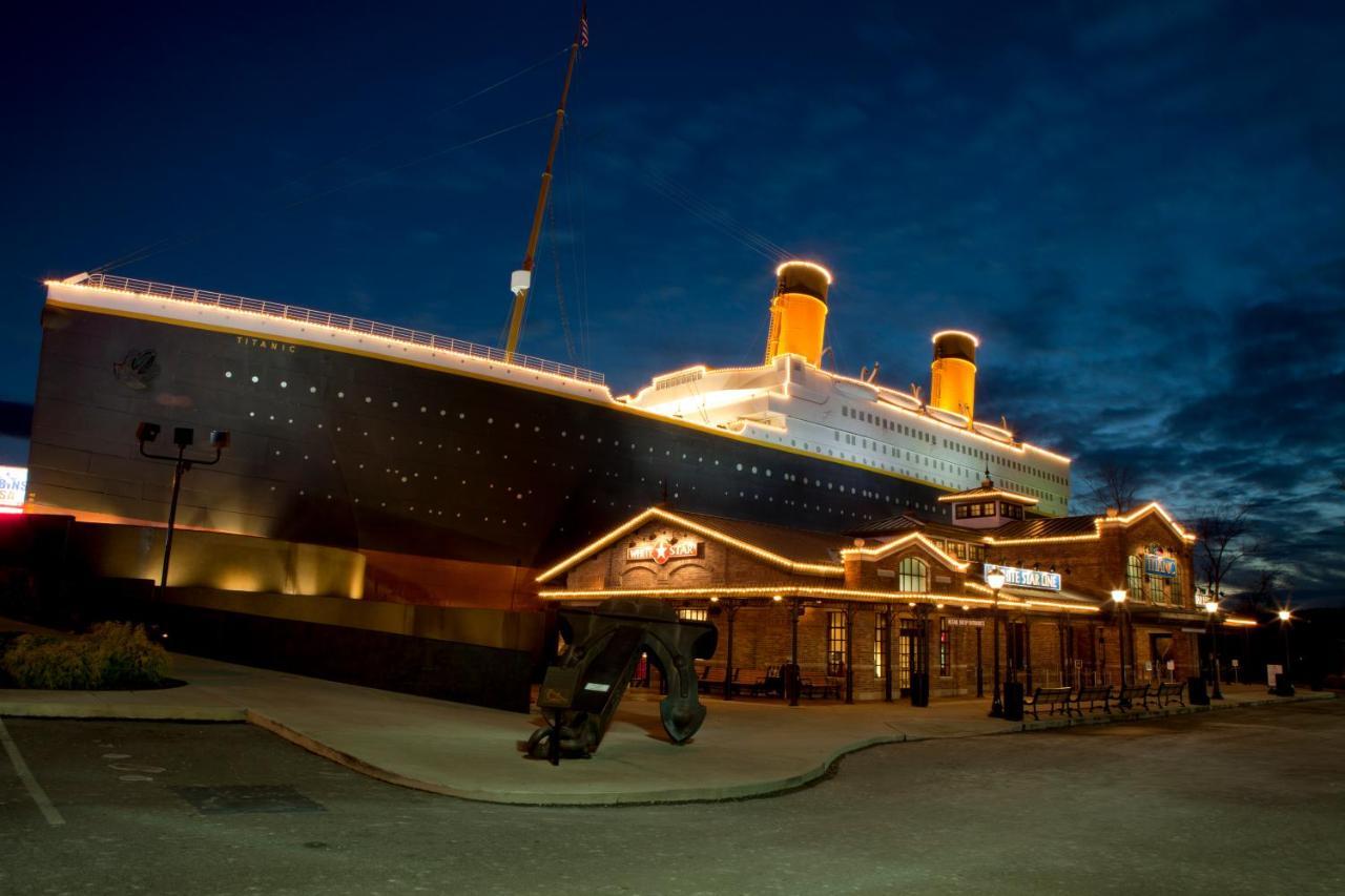 Rock Of Ages, Hot Tub, Game Room, Wifi, 1089 Free Tickets Each Paid Day, Dollywood And More Pigeon Forge Dış mekan fotoğraf