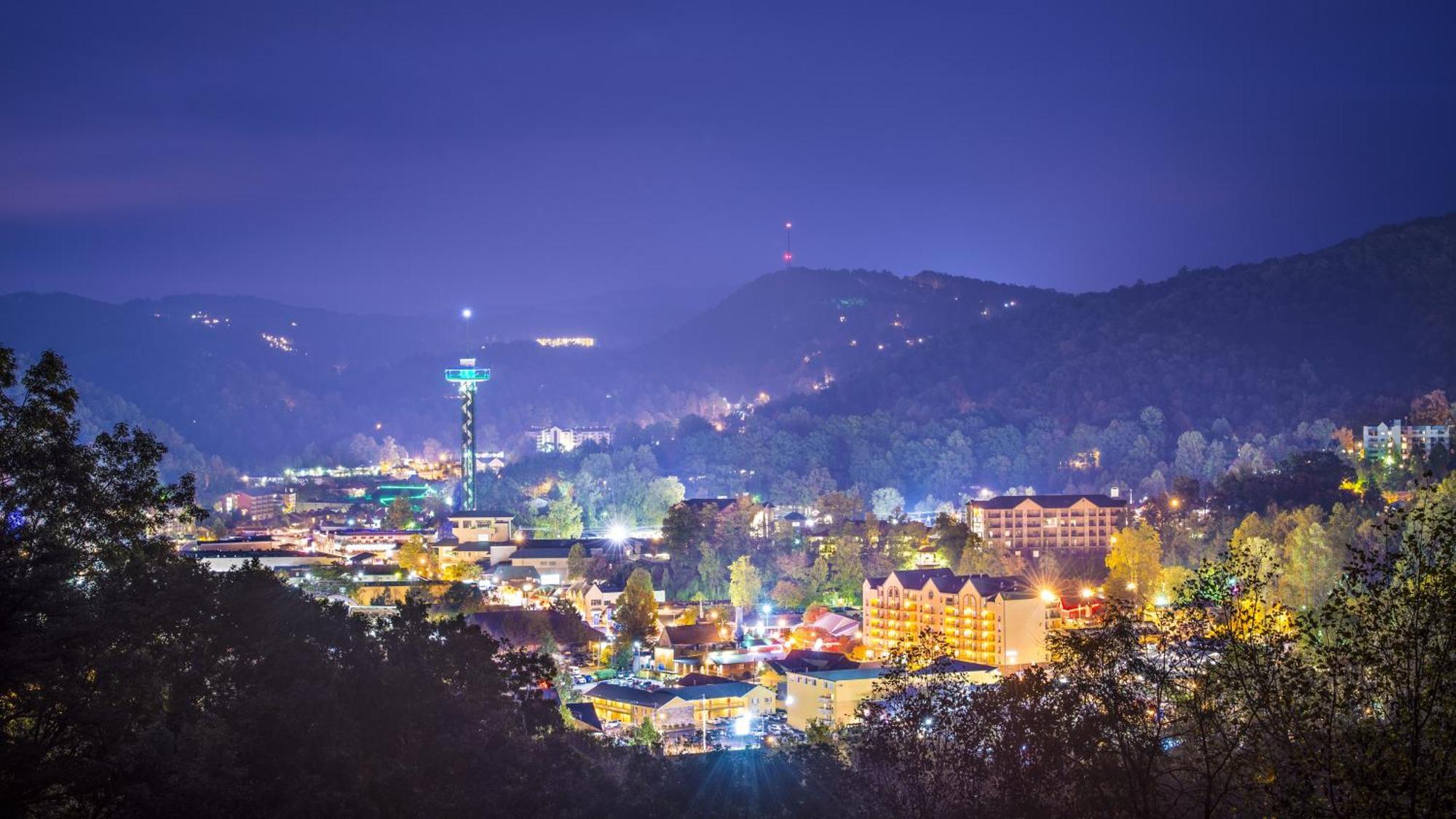 Rock Of Ages, Hot Tub, Game Room, Wifi, 1089 Free Tickets Each Paid Day, Dollywood And More Pigeon Forge Dış mekan fotoğraf